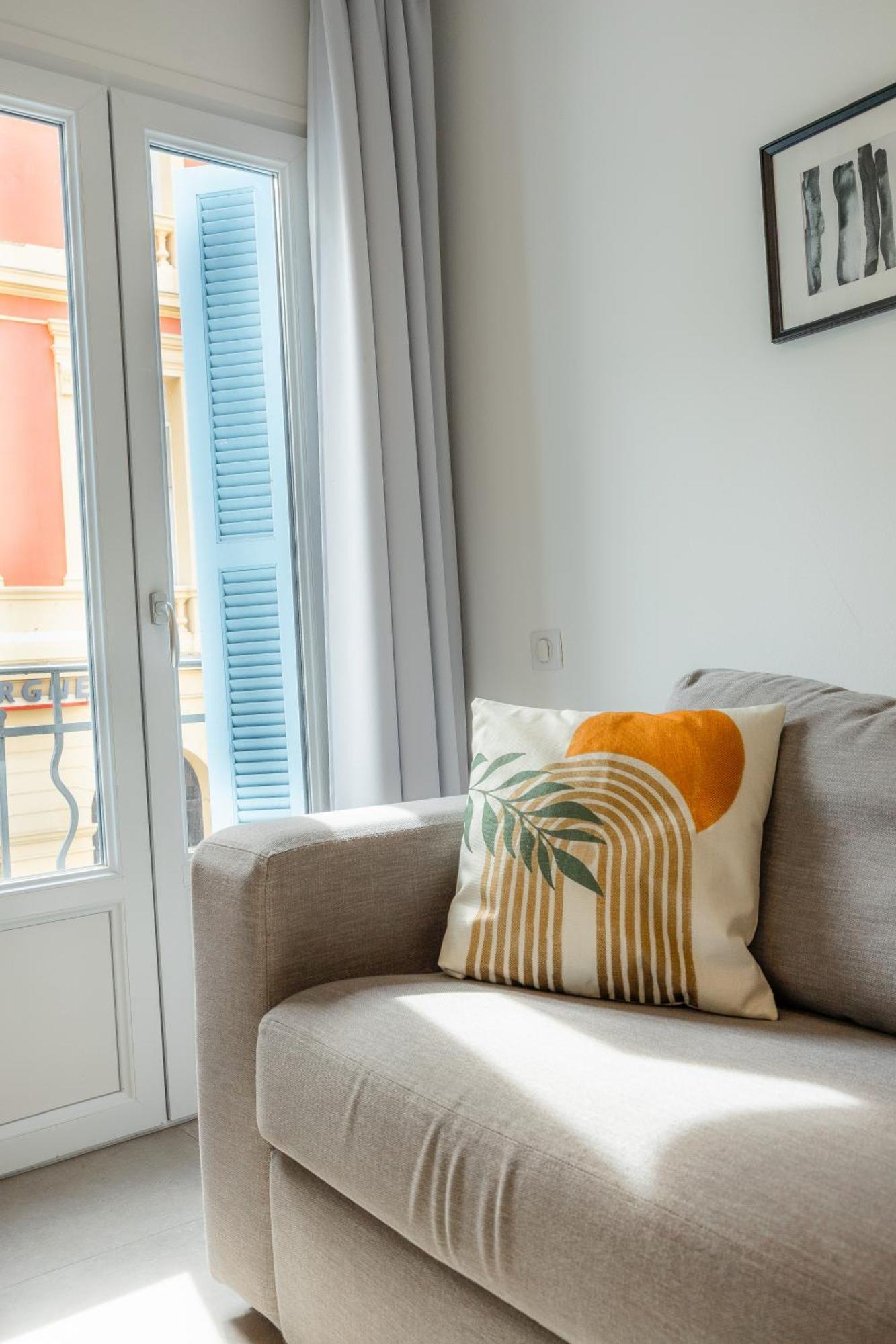 Republique Appartements Menton Exterior photo