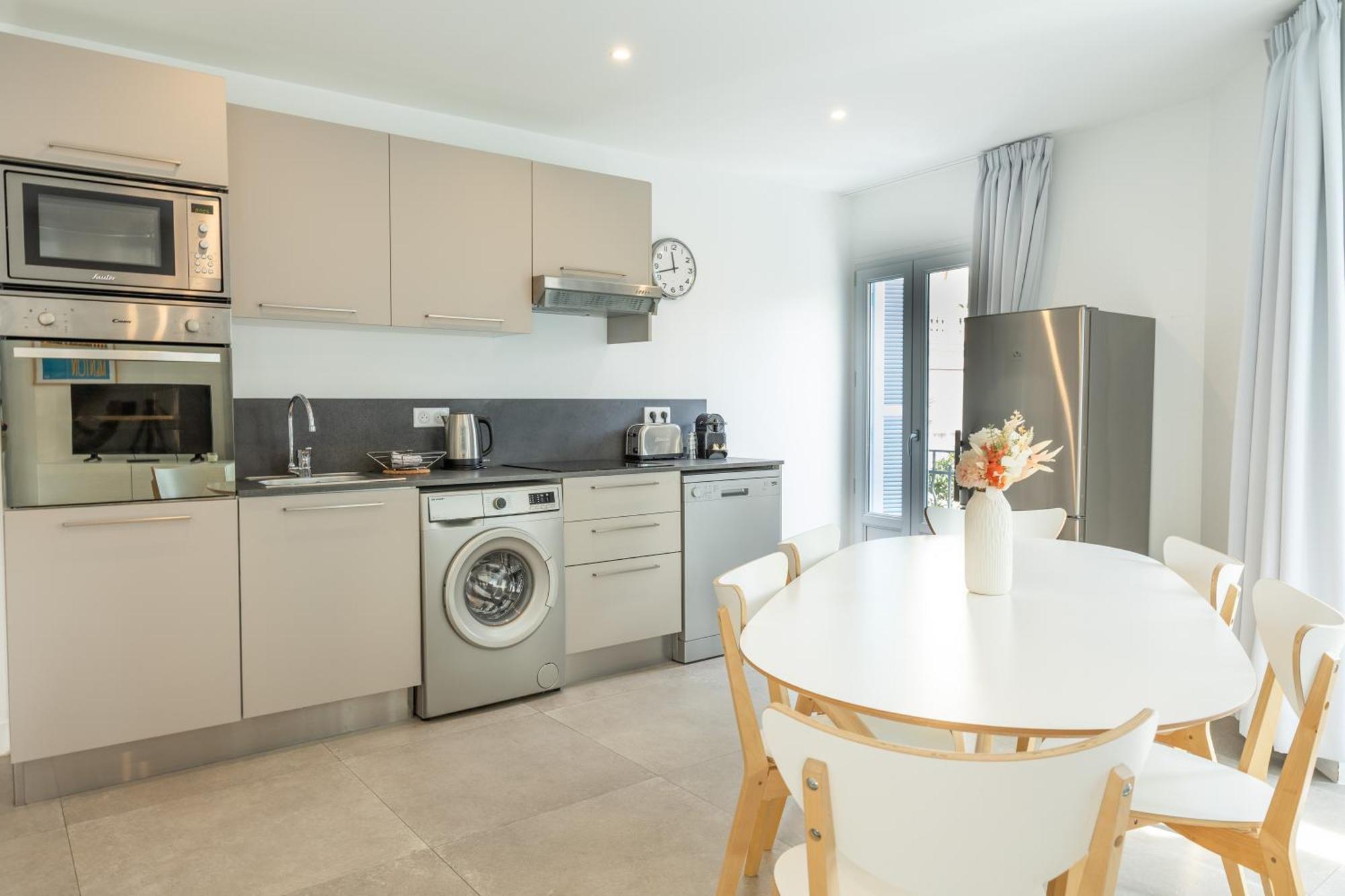 Republique Appartements Menton Exterior photo